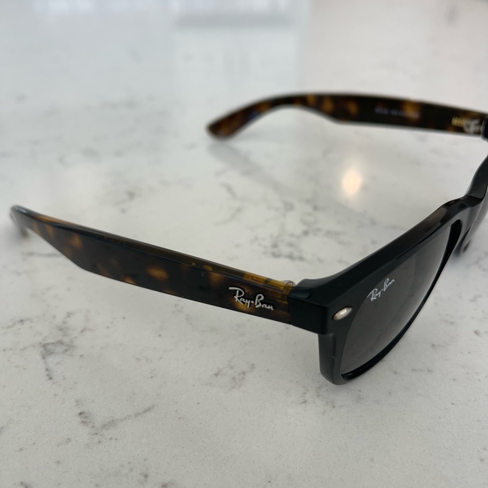 Ray-Ban NEW WAYFERER Brown Lens /Tortoise Frame RB 2132